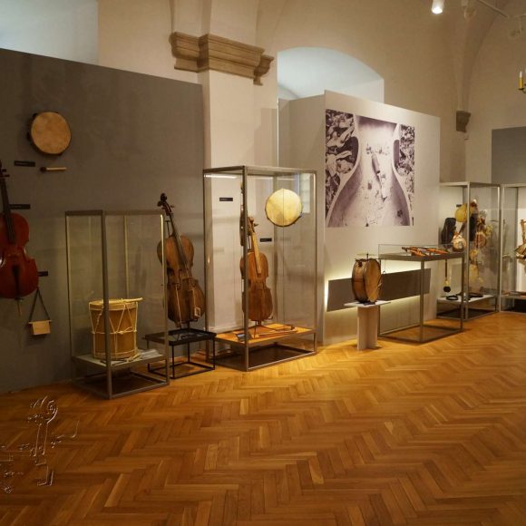 Warsztat, materia, dźwięk. Wystawa V Ogólnopolskiego Konkursu na Budowę Ludowych Instrumentów Muzycznych