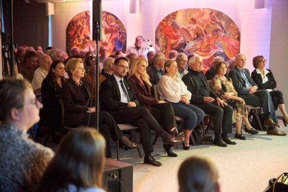 Publiczność podczas koncertu zespołu Czarnina w Muzeum Ludowy Instrumentów Muzycznych