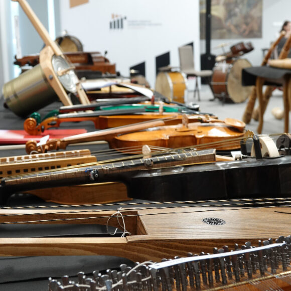 Obrady Komisji Konkursowej VII Ogólnopolskiego Konkursu na Budowę Ludowych Instrumentów Muzycznych w Szydłowcu
